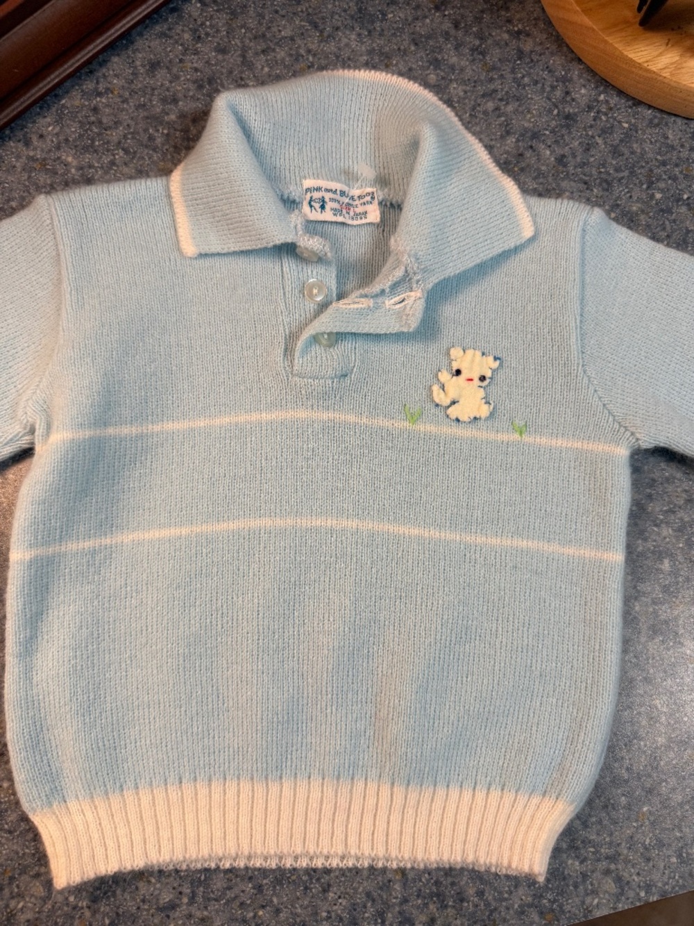 Vintage kids sweater. Size 6-12 months Japan
